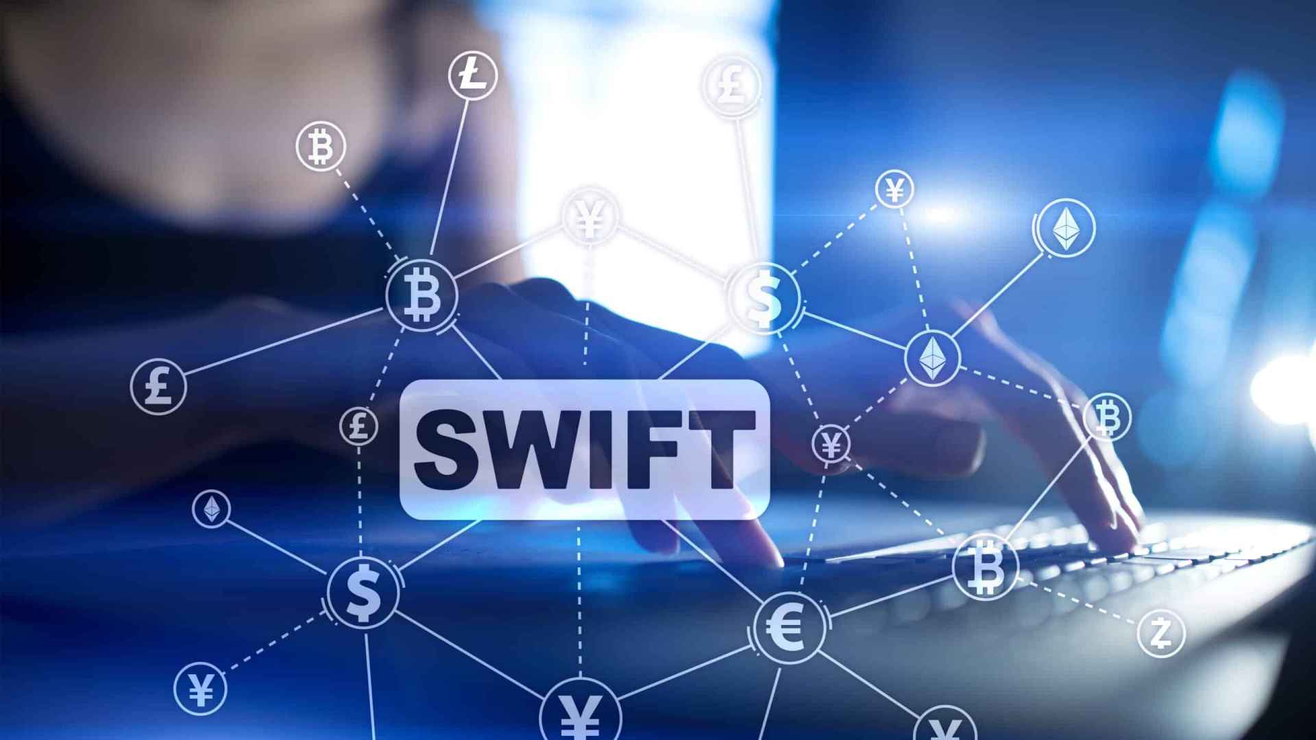 SWIFT-переводы из России в 2026 году: как отправить деньги за границу и какие есть альтернативы